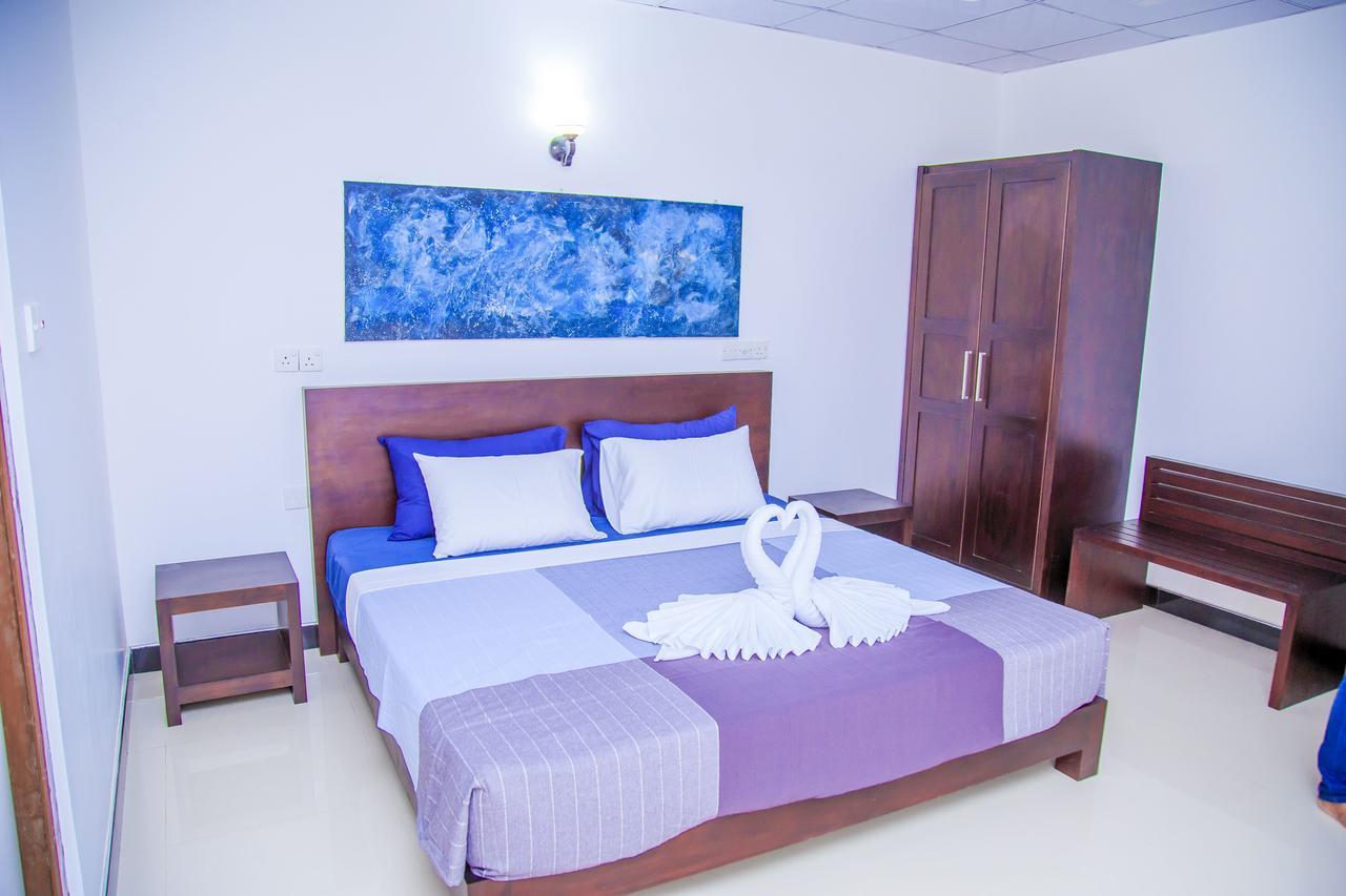 Hotel Ruki Sea Reach à Kudapaduwa Extérieur photo