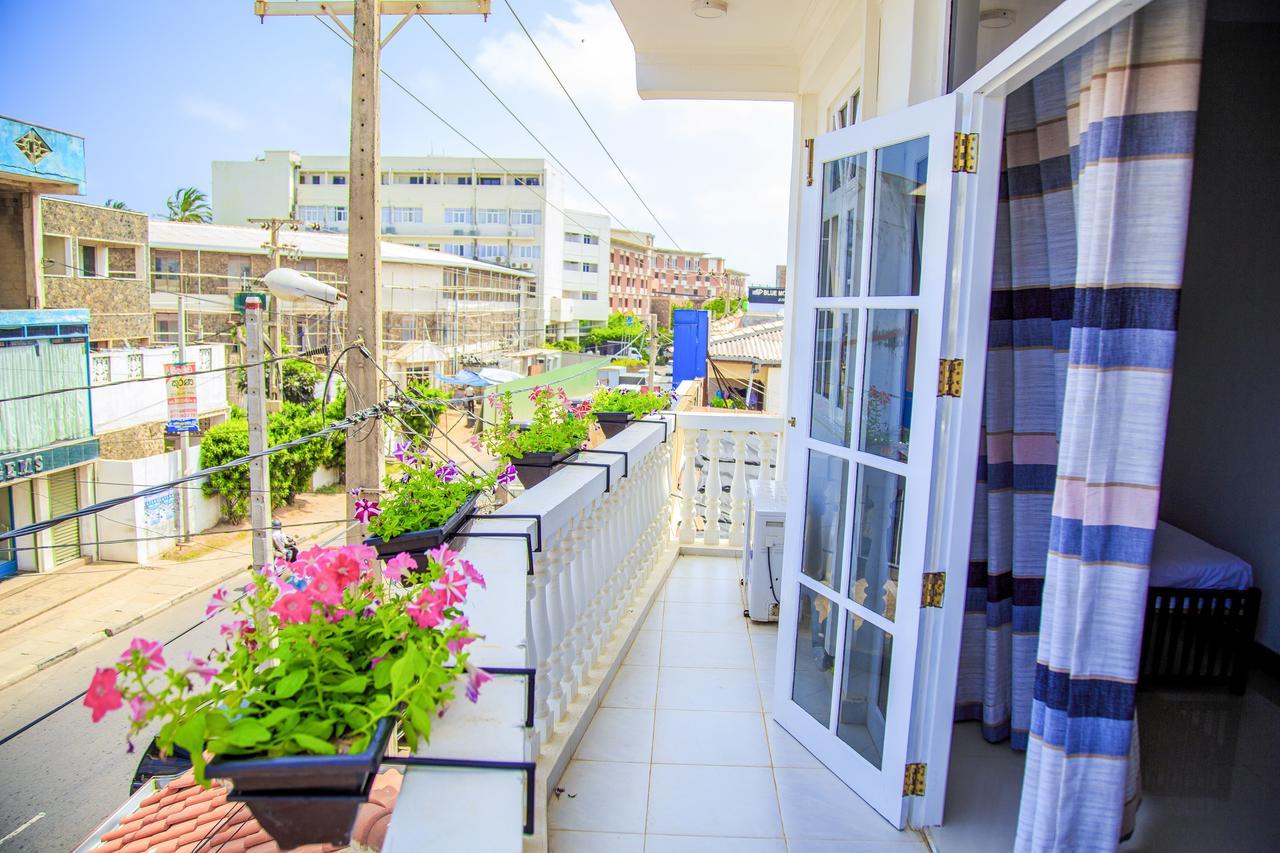 Hotel Ruki Sea Reach à Kudapaduwa Extérieur photo